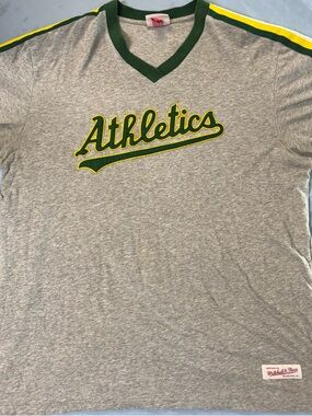 Oakland Athletics Grey Mitchell & Ness Stitched V-Neck T-Shirt.  Sz XXL